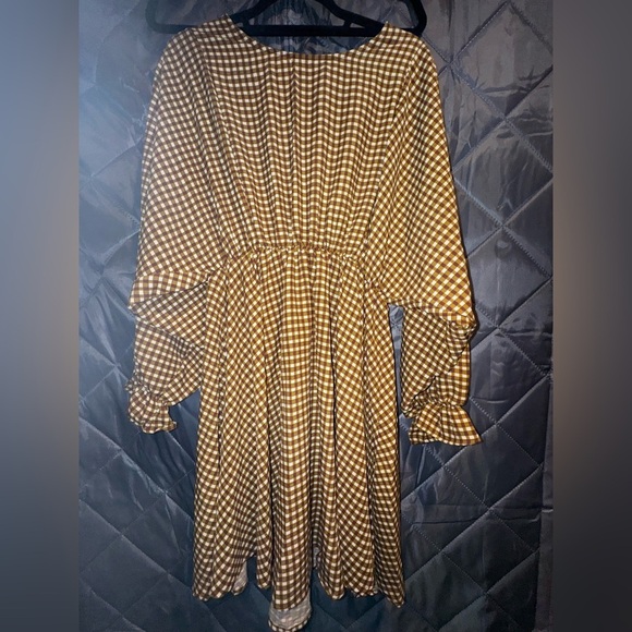 NWT - BUCKETLIST Plaid Mid Dress in Green/Brown - Picture 5 of 15